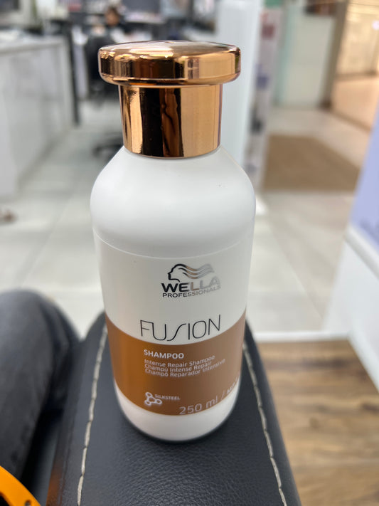WELLA FUSION SHAMPOO 250ML