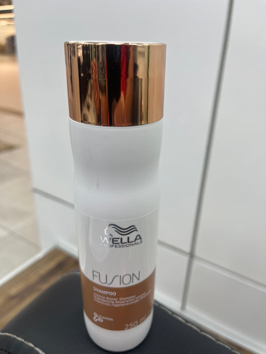 WELLA FUSION SHAMPOO 250ML